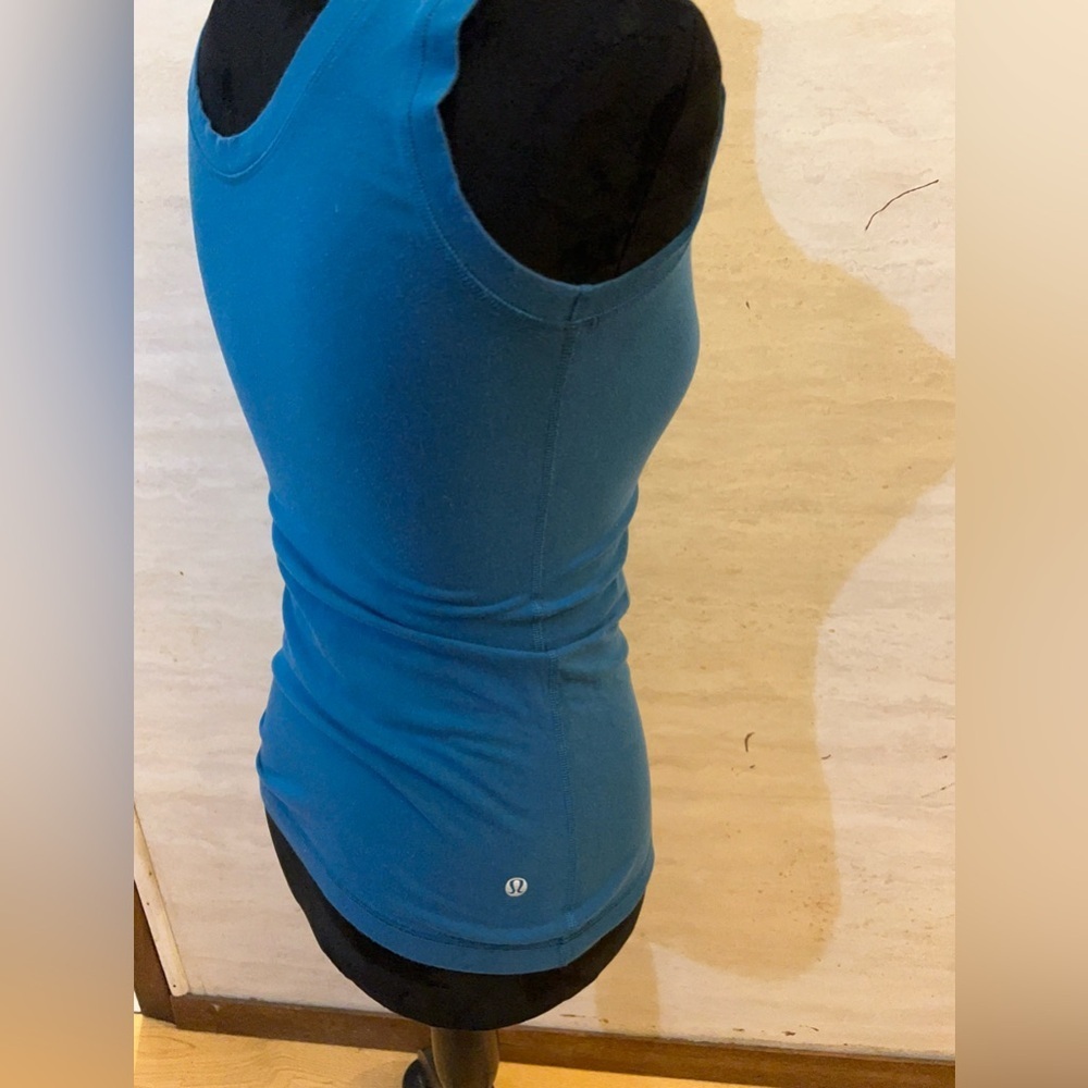 Lululemon Align Waist-Length Tank Top - Picture 5 of 10